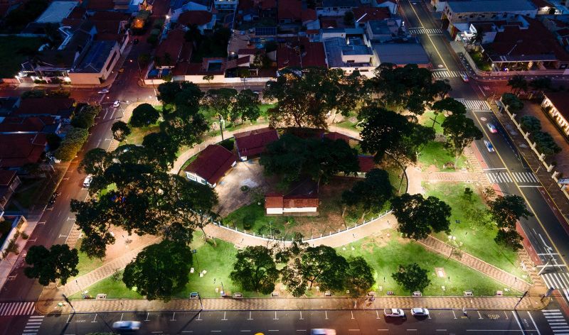 Iluminação LED Transforma “Praça do JBC” e Economiza Energia em Andradina - Divulgação/Prefeitura