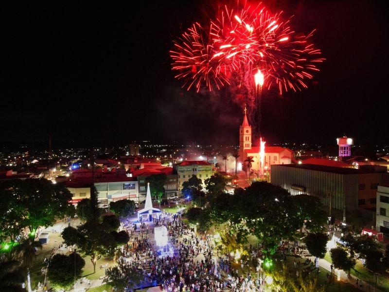 Andradina dá início ao Natal Encantado 2024 com inauguração da árvore natalina e programação especial - Divulgação