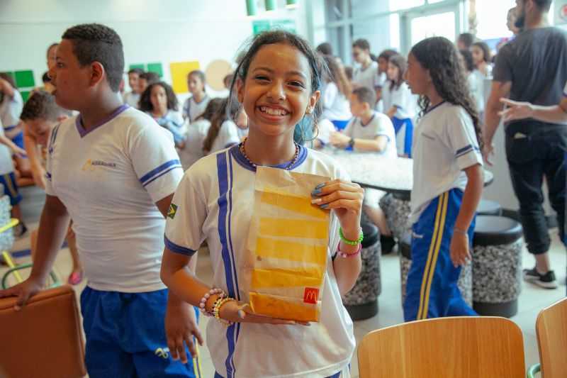 Mais de 500 Formandos do Proerd Celebram com "Méquii" - Divulgação