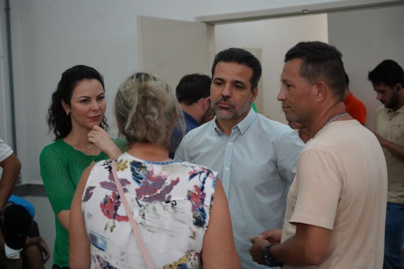 Prefeito Lucas Zanatta visita UBSs Morada dos Nobres e Umuarama 2 no início do atendimento 24h - Divulgação/Prefeitura