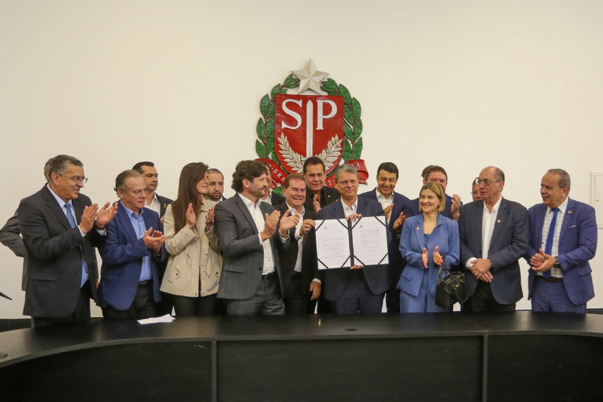 Como funciona o salário mínimo paulista e por que ele é maior que o nacional - Assinatura e encaminhamento dos Projetos de Lei de Valorização Salarial Paulista 2025