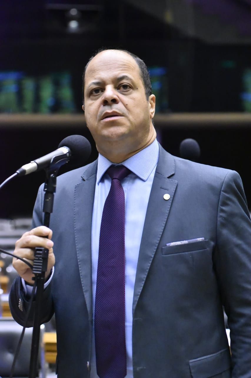 Municípios Afogados em Dívidas? Deputado Ribamar Silva Luta por Respiro Financeiro com a PEC 66/23 - Deputado Federal Ribamar Silva PSD/SP