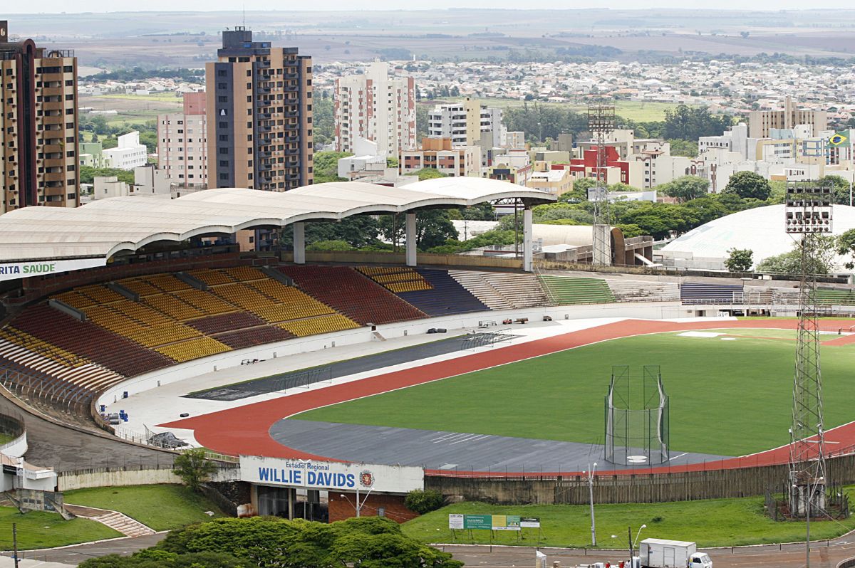 Maringá x Confiança: onde assistir ao vivo, horário e escalações da Série C - Estádio Willie Davids: Maringá e Confiança