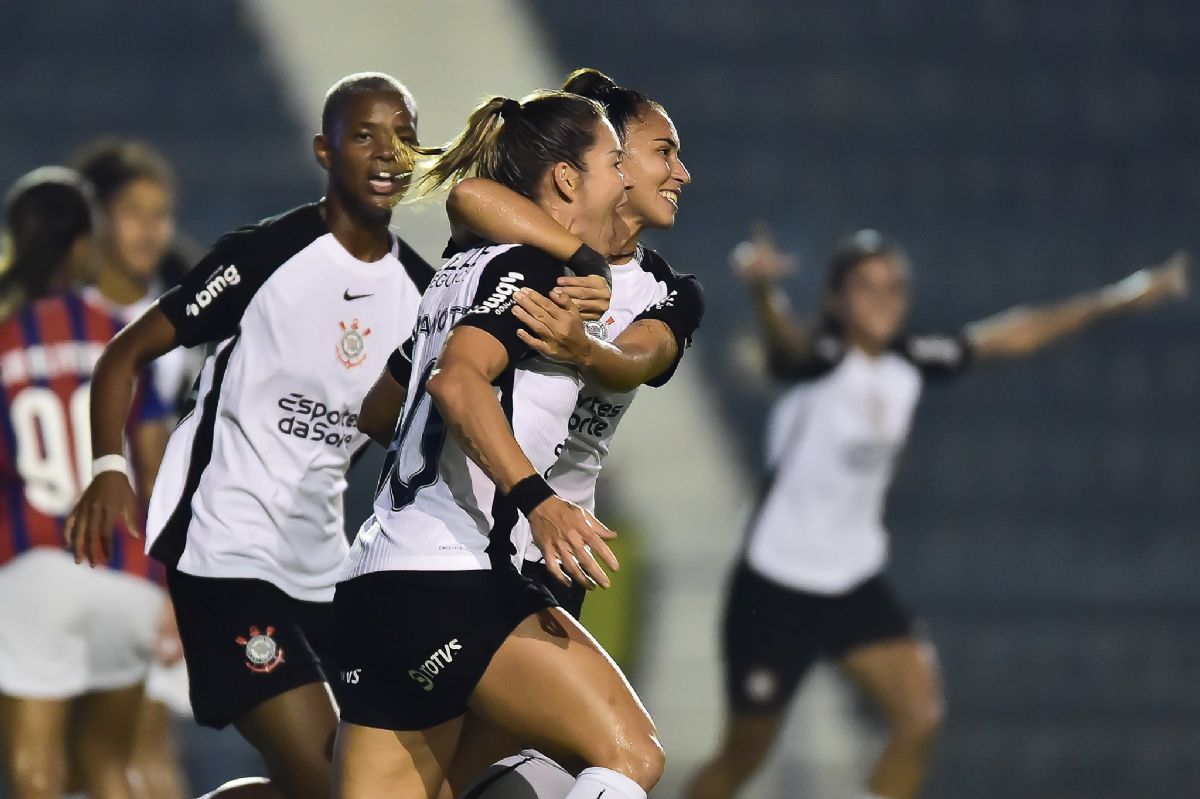 Onde Assistir: Ferroviária e Corinthians fazem clássico decisivo neste domingo pelo Brasileirão Feminino 2025 - Ferroviária x Corinthians