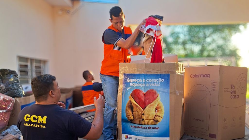 Fundo Social de Araçatuba inicia recolhimento das doações da Campanha do Agasalho 2025 - Fundo Social de Solidariedade de Araçatuba inicia recolhimento das caixas da Campanha do Agasalho