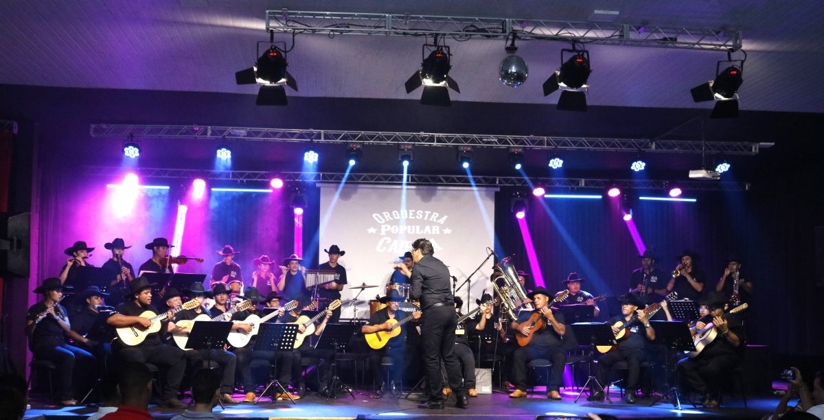 Orquestra Popular Caipira de Pereira Barreto se apresenta no Fest Tur em comemoração aos 25 anos da Estância Turística - Orquestra Popular Caipira - Foto: Divulgação