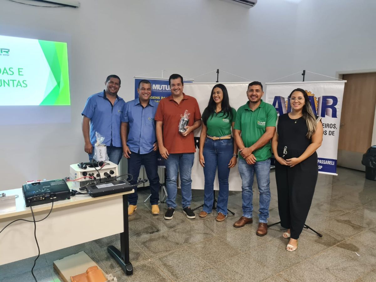 Palestra sobre energia solar atrai profissionais em Andradina e destaca viabilidade técnica e financeira - Palestra promovida pela AEAR em Andradina reúne especialistas e destaca vantagens técnicas e financeiras da energia solar - Foto: Divulgação