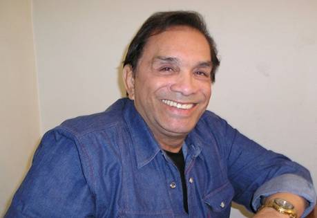 Dedé Santana continua internado para tratar hemorragia - 