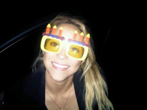 Shakira comemora um bilhão de exibições no YouTube - 