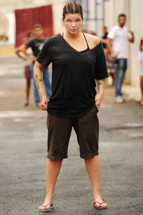 Cristiana Oliveira engorda 15 quilos para viver presidiária - 