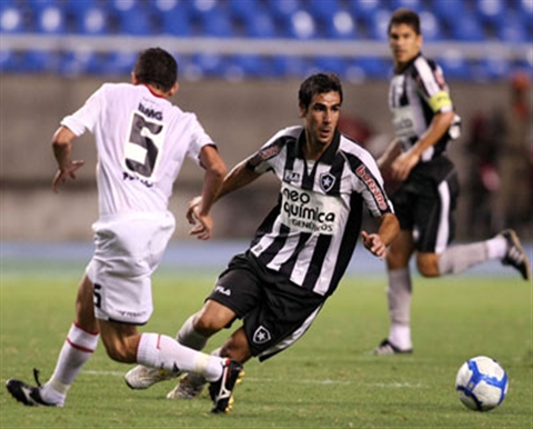 No 'limbo' da 4ª divisão, Santa Cruz elimina Botafogo - No 'limbo' da 4ª divisão, Santa Cruz elimina Botafogo -