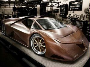 Estudantes criam carro com carroceria de madeira - 