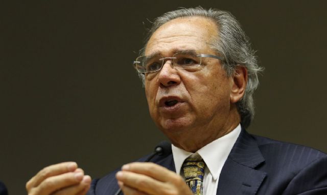 “Big bang”: Guedes prepara pacote de Renda, obras e "desengessamento" do Orçamento - 