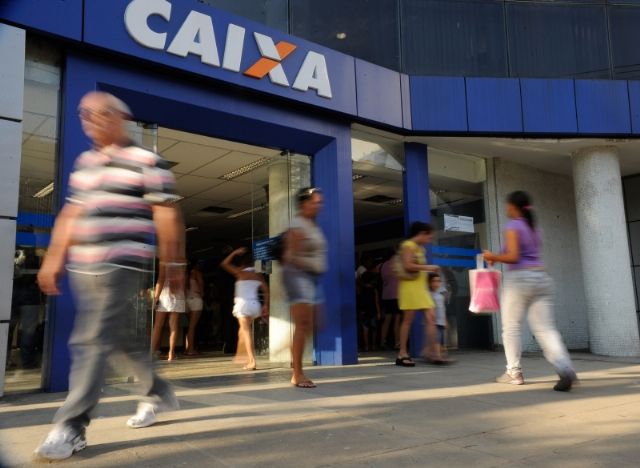 Saque do FGTS inativo começa amanhã para 4,8 milhões; agências abrem mais cedo - Foto: Agência Brasil
