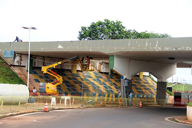 Obras interditam vias de acesso sob viaduto da Guanabara - Foto: Divulgação