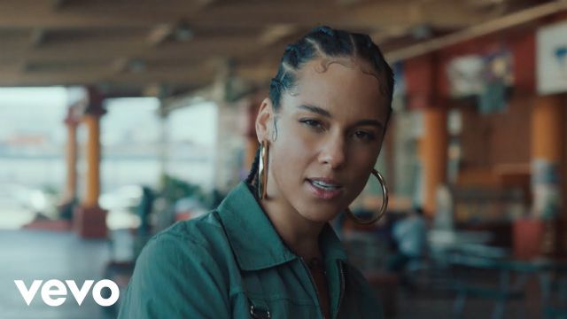Alicia Keys - Underdog (Official Video) - 