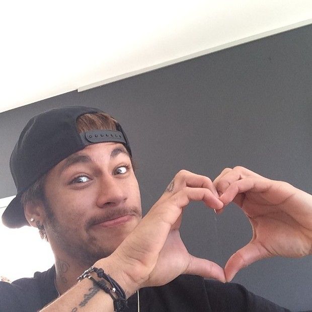 Solteiro, Neymar não comemora Dia dos Namorados lá fora: 'Fail' - Neymar (Foto: Reprodução/Instagram)