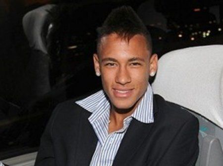 Após assédio Neymar vai ganhar R$ 1 milhão do Santos - 