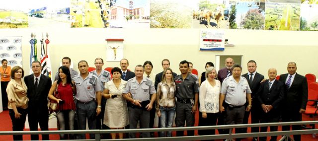 Sessão Solene homenageia policiais civis e militares com Medalha Tiradentes - Foto: divulgação
