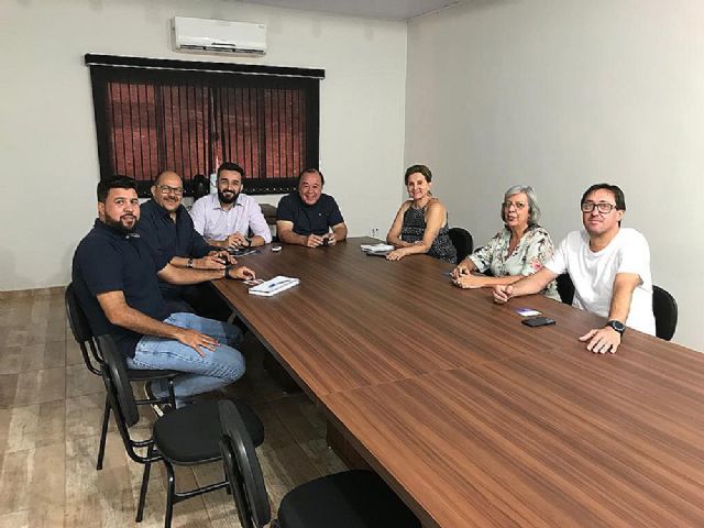 Governo de Andradina faz visita técnica para conhecer o setor de turismo de Olímpia - Discussões envolveram turismo receptivo, investimentos dos instrumentos públicos e as experiências do caminho para chegar a ser uma estância turística.  – crédito: Secom/PrefeituraFoto: Secom/Andradina