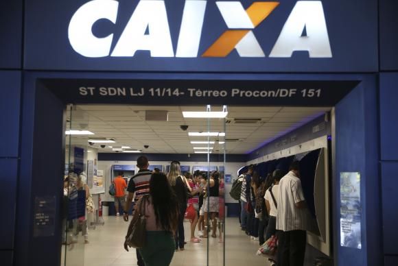 Pagamento do PIS/Pasep para trabalhadores com mais de 60 anos começa dia 24 - Agência Brasil