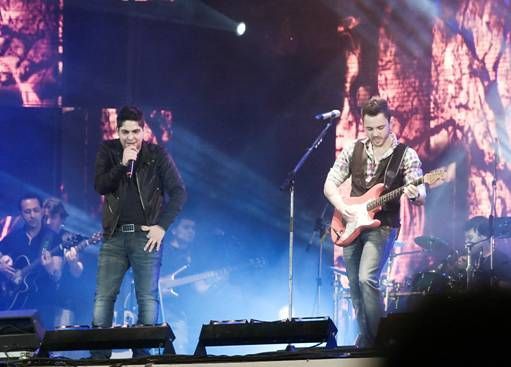 Dupla Jorge e Mateus recebe título de festa - 