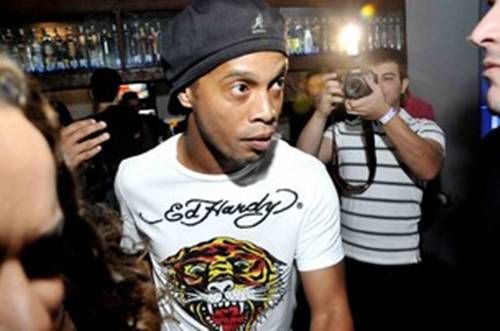 Site de relações extraconjugais quer Ronaldinho Gaúcho - 