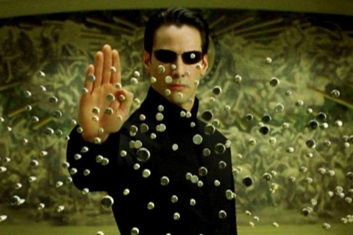 Matrix Ressurrections - Elenco relembra o primeiro filme - 