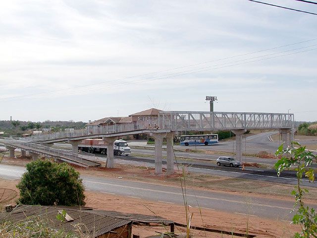 Passarela deve ficar pronta até o fim do mês em Andradina - 