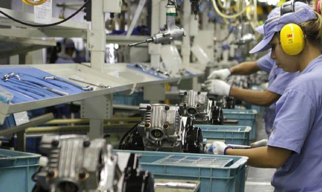 Falta de trabalhador qualificado afeta metade das indústrias no país - Agência Brasil