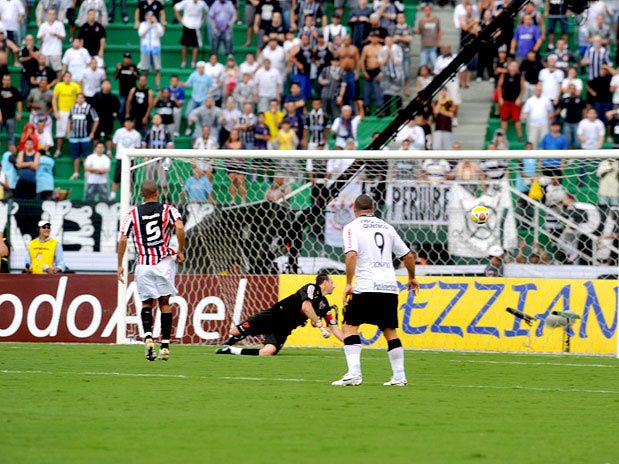 Vídeo: Lances Corinthians 4 x 3 São Paulo - 