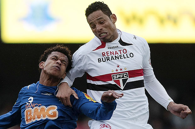 Em estreia de Baresi, São Paulo sua para empatar com Cruzeiro - Em estreia de Baresi, São Paulo sua para empatar com Cruzeiro -